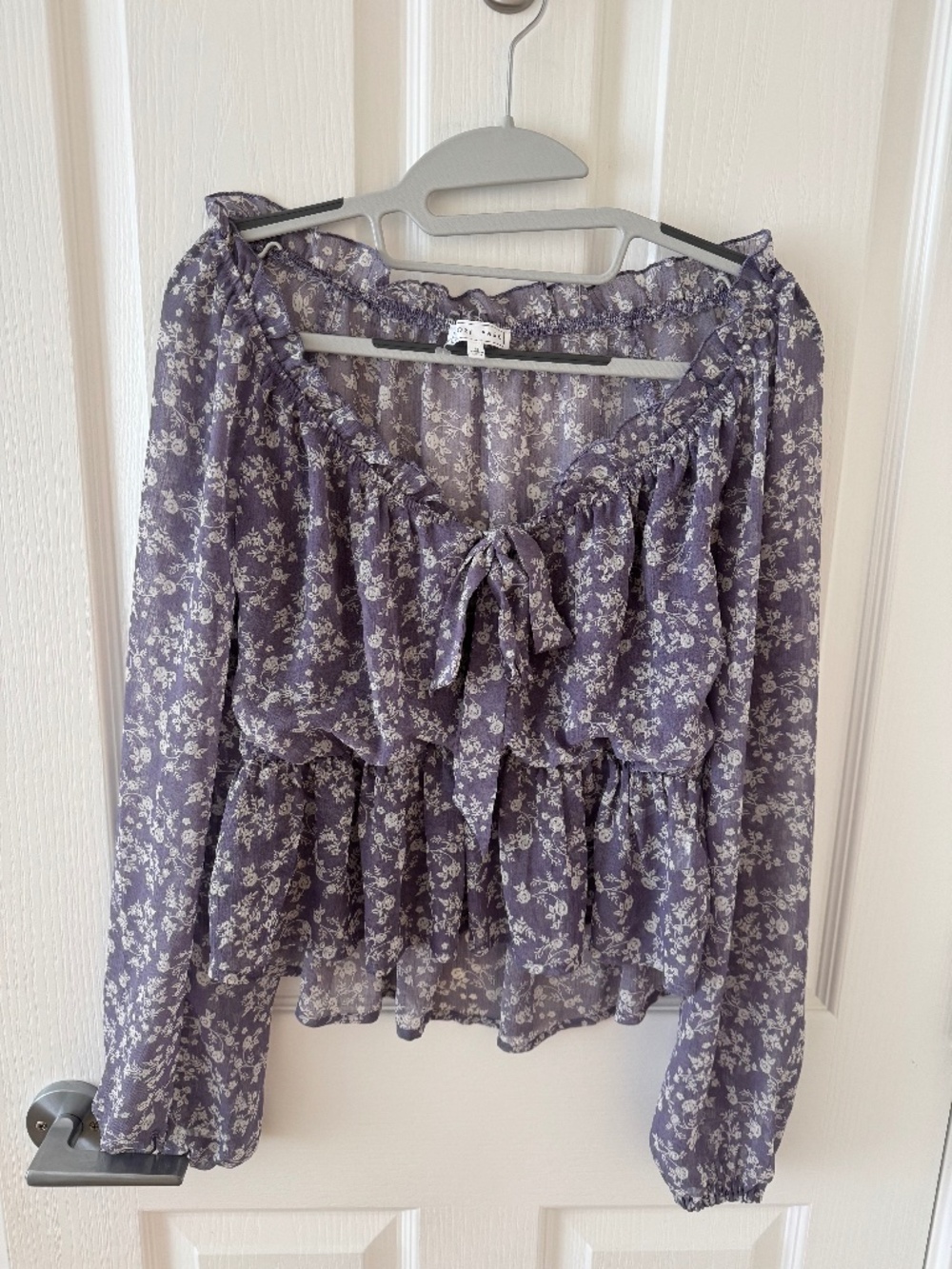 Cute purple top